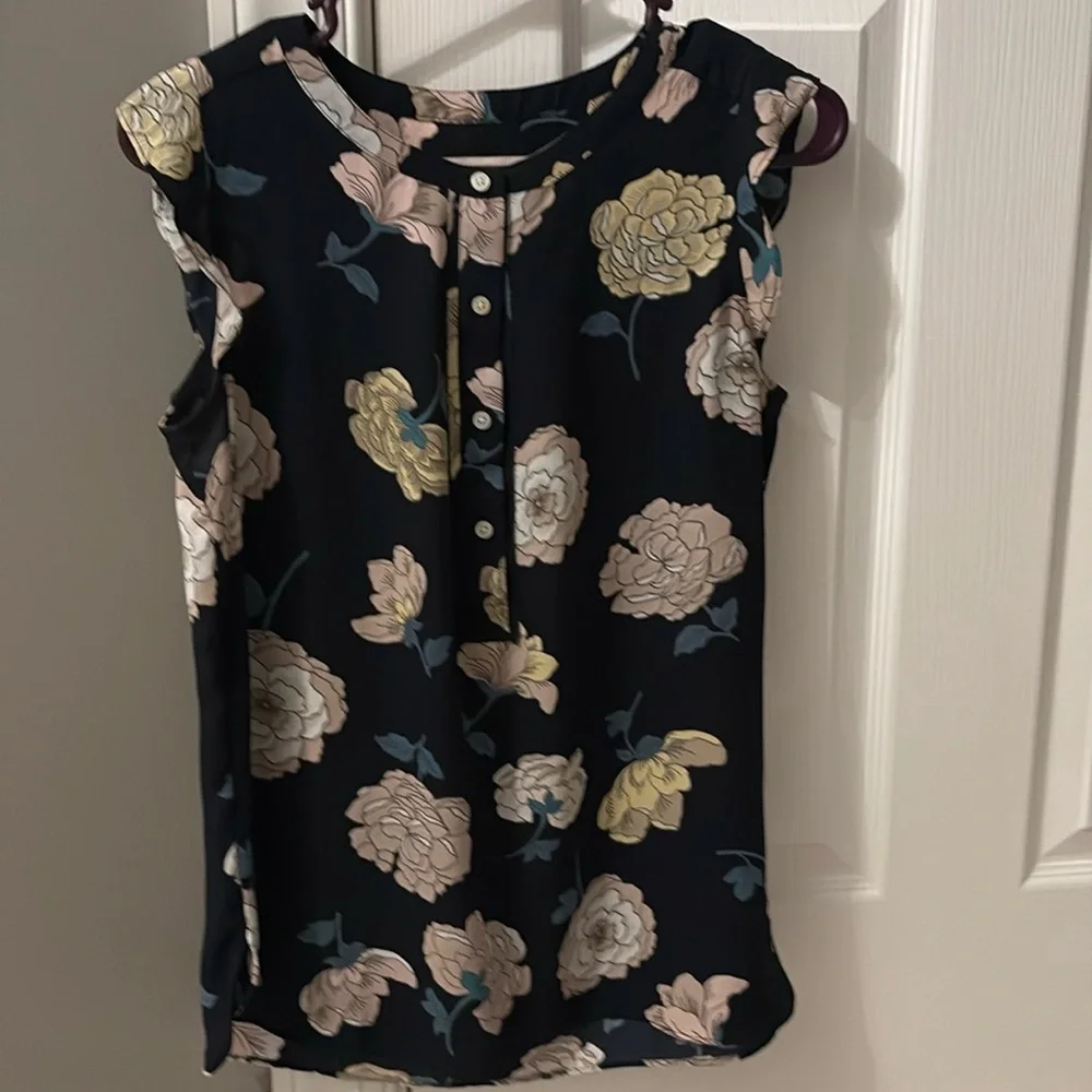 Loft Blouse - Picture 1 of 3